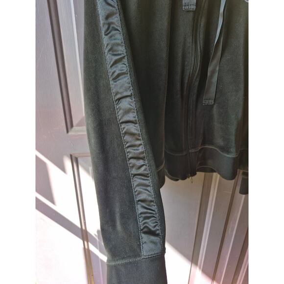 Harley-Davidson Velvet jacket with satin trim embroidered logo womens sz large - Picture 3 of 6